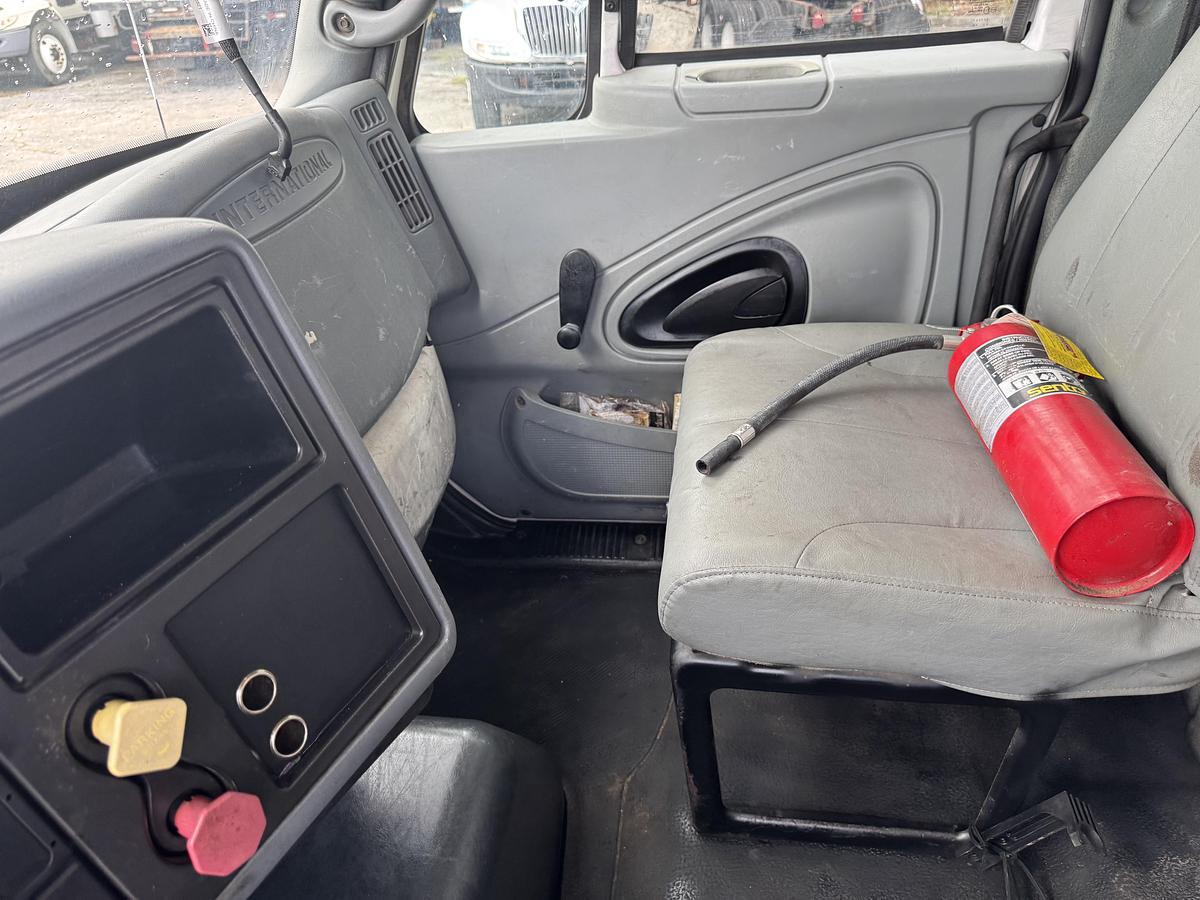 Used 2003 International® 8900