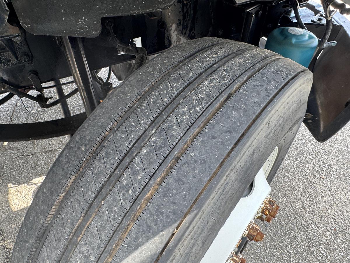 Used 2008 Freightliner® M2 106