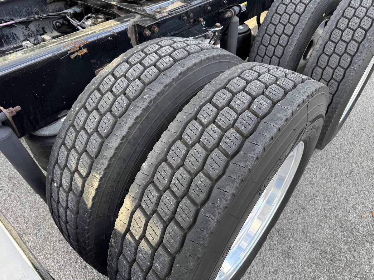 Used 2007 KENWORTH W900L