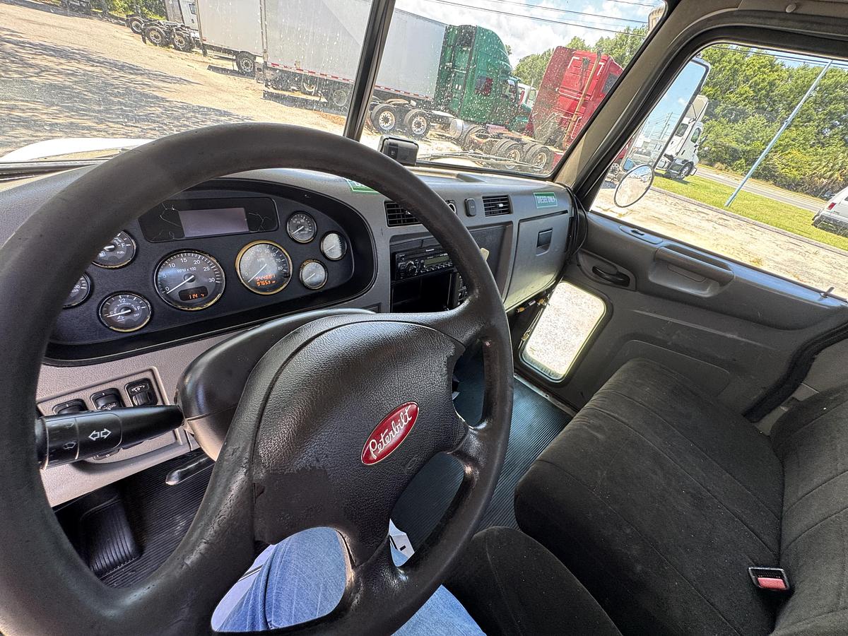Used 2012 PETERBILT 330