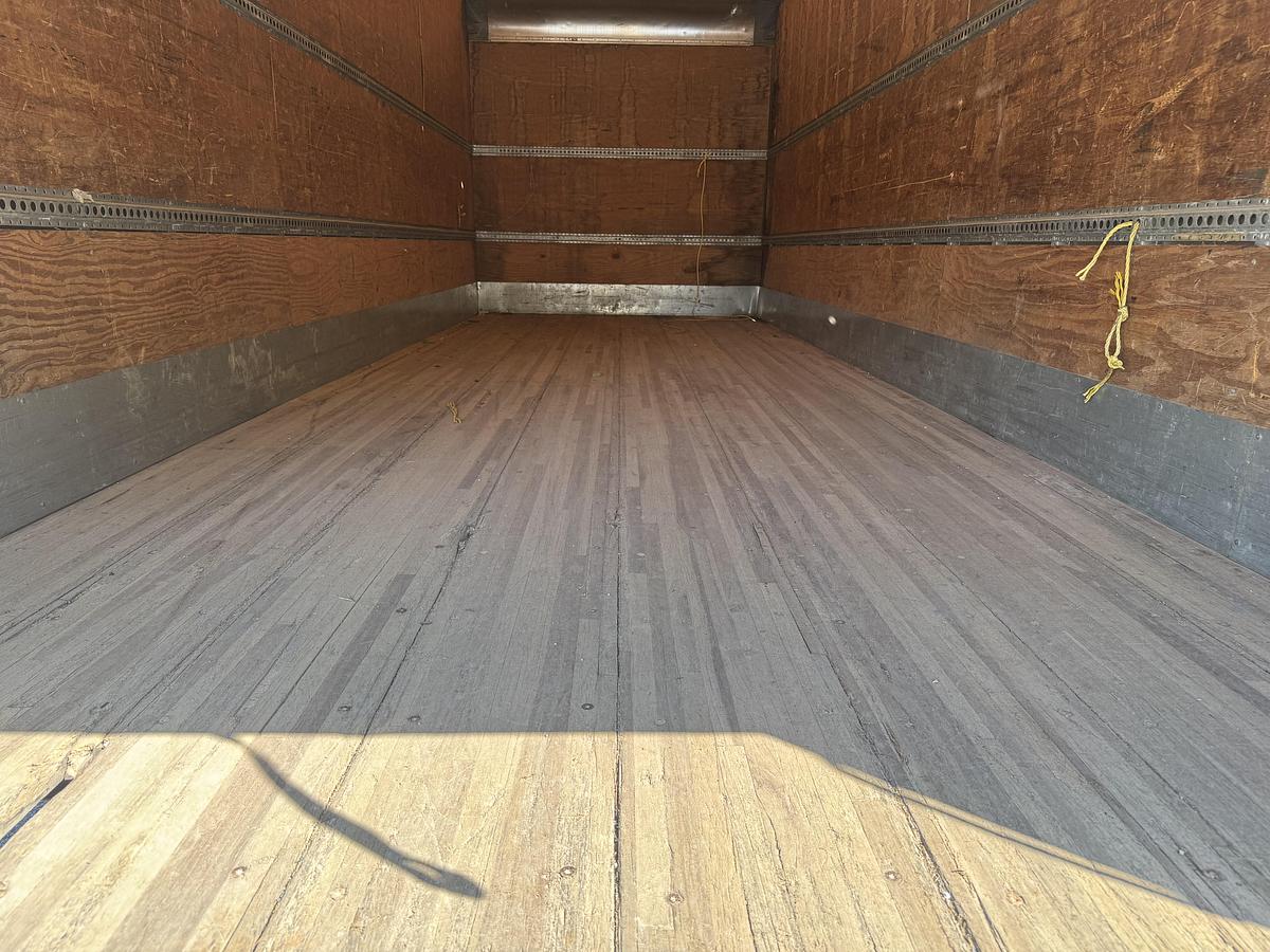 Used 2005 CHEVROLET C6500