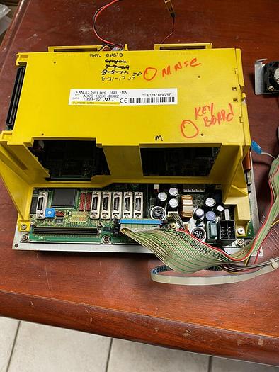 Used FANUC SERIES 160i-M OPERATOR PANEL A06B-0236-B802