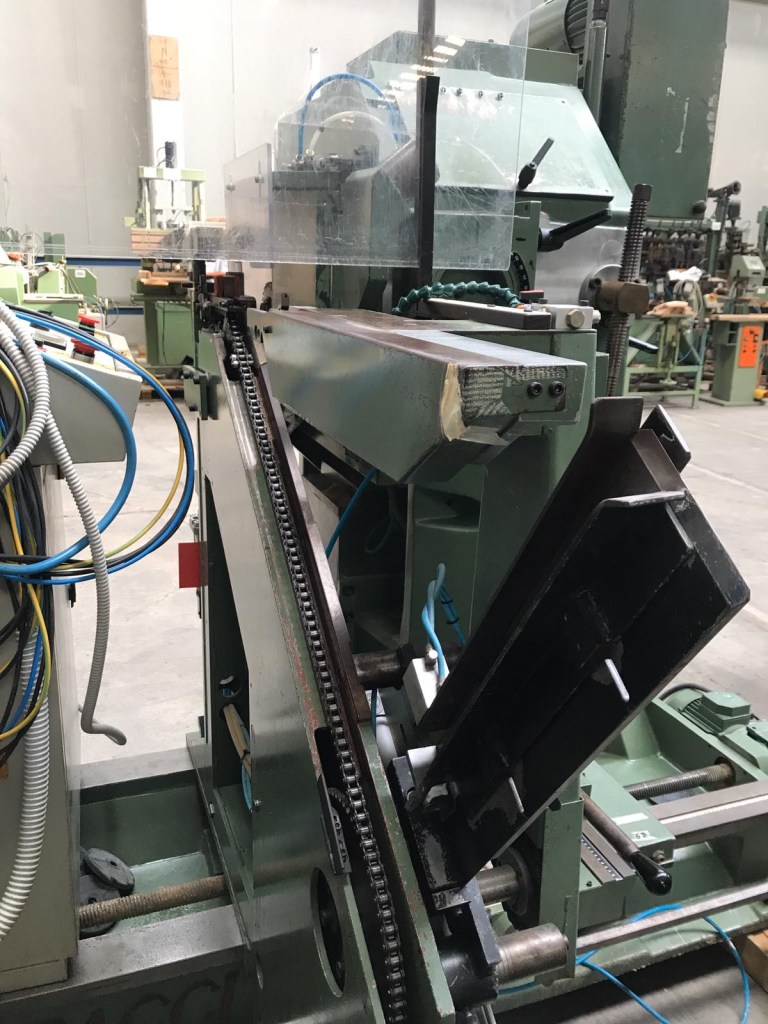 Usato 1990 Tenonatrice stondante doppia, automatica, marca Bacci