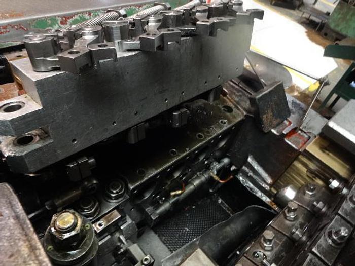 D'occasion SACMA 4 Die Progressive header type SP 25