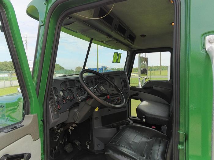 Used 2010 MACK GU 813