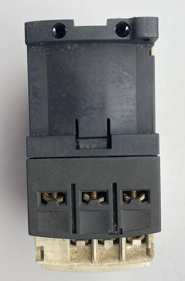 Used Telemecanique LC1 D09 Contactor (Schneider Electric)