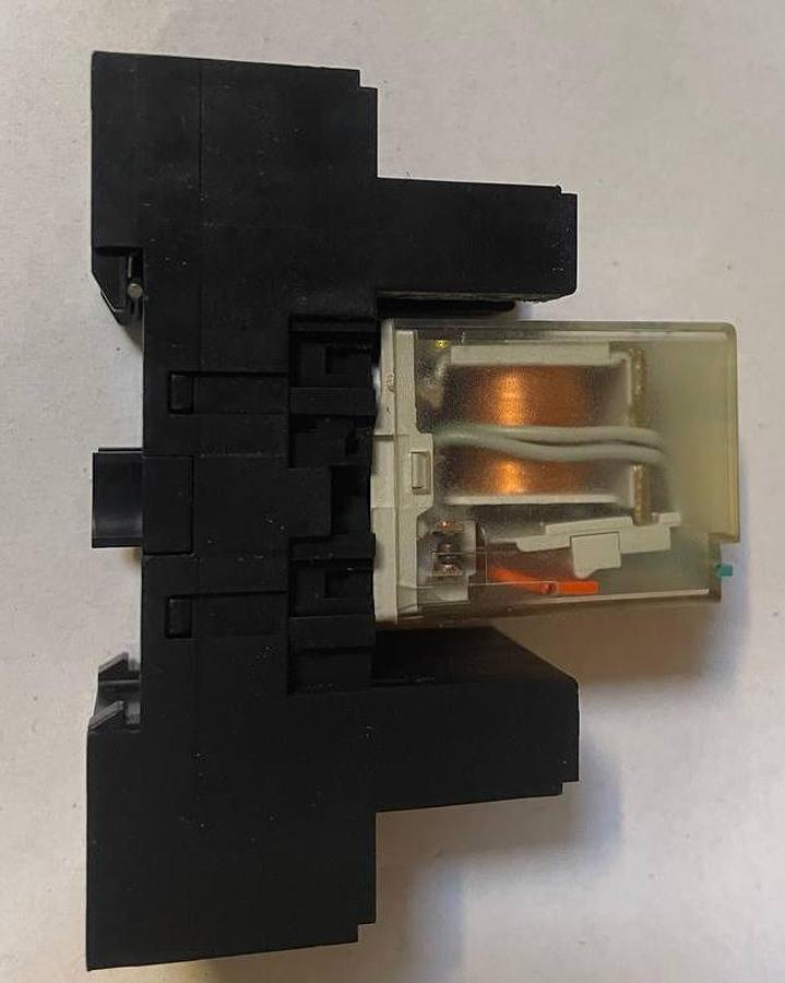 Used Telemecanique  RXN41G12BD Intermediate Relay