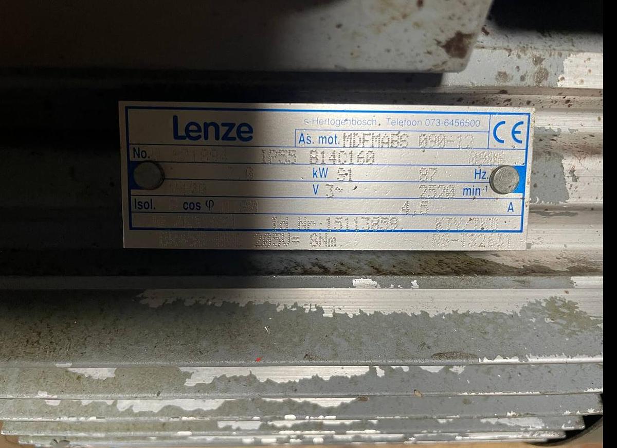 Used LENZE 32699 Extertal 3 ∼ Mot EN60034 MDEMAXX071-42COC