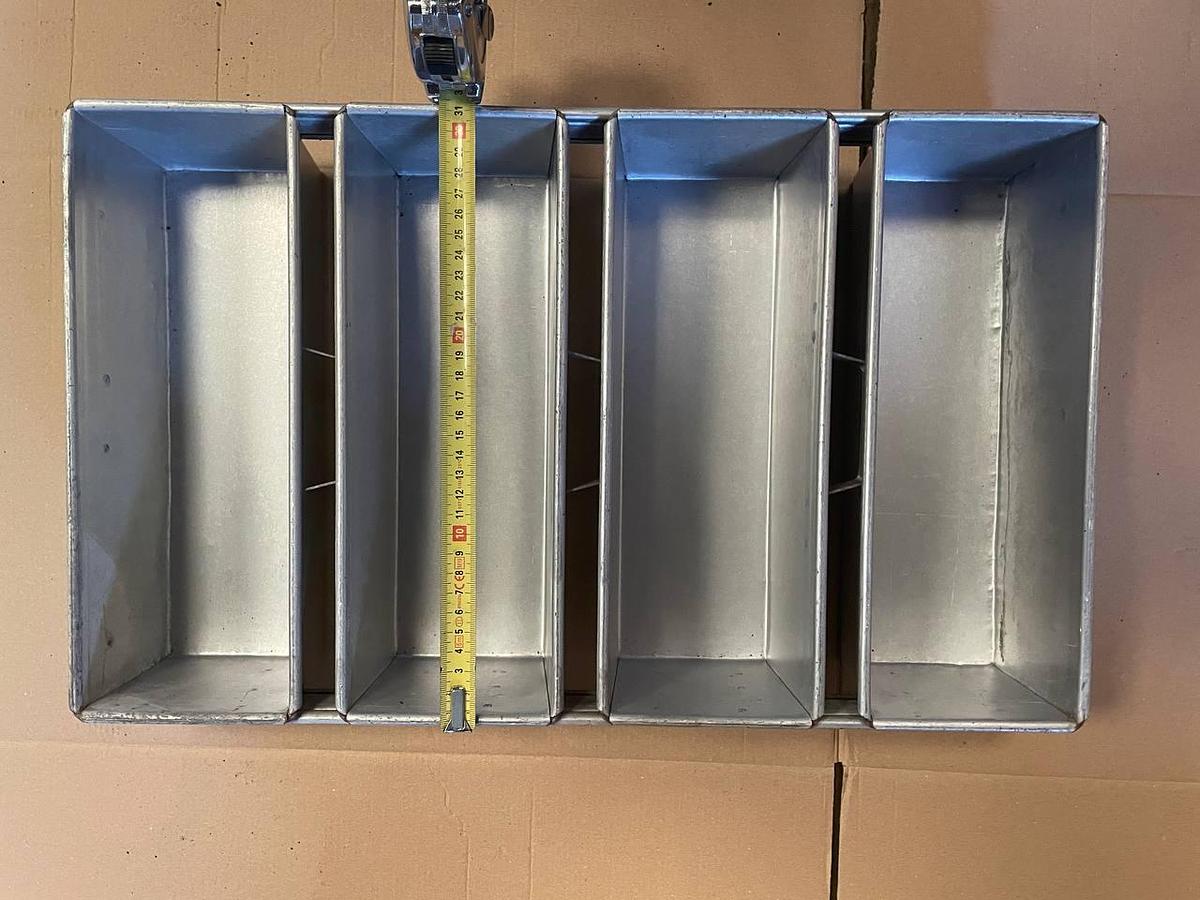 Used KAAK Bread baking pans