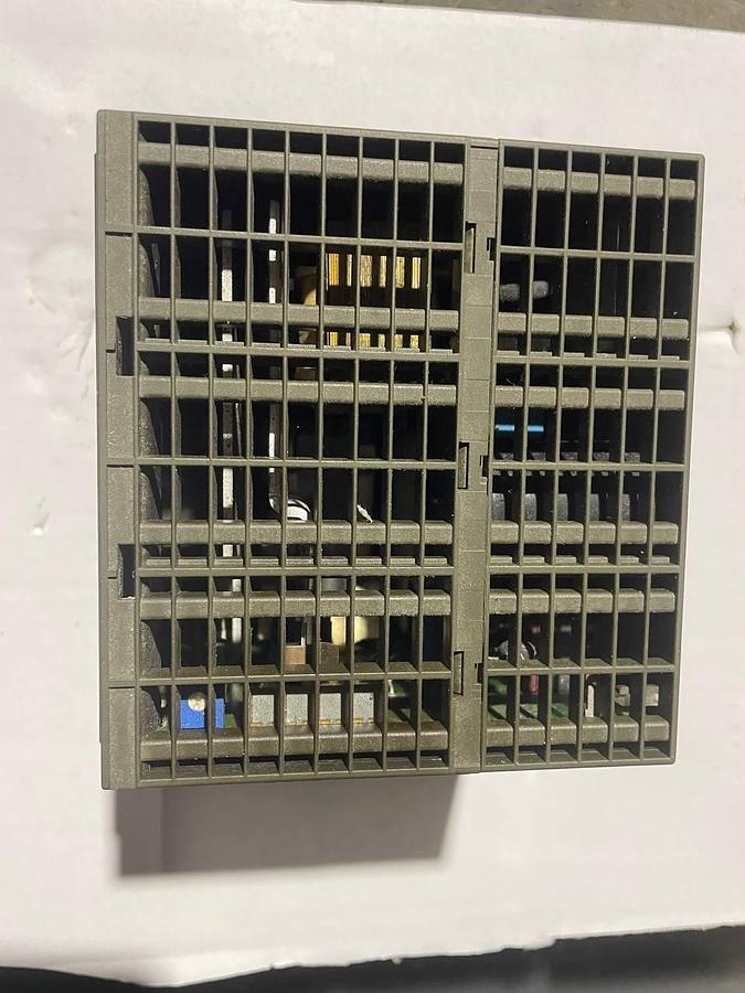 Used 2001 SIEMENS 6ES7 307-1KA01-0AA0 SIMATIC S7 INPUT AC120V/ 230V