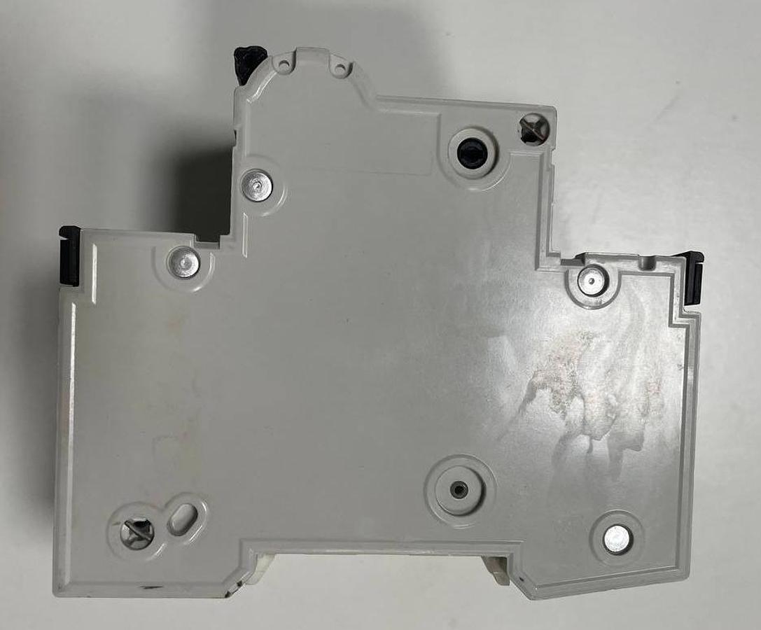 Used SIEMENS TeSys 5SY6306-7 Circuit Breaker (5SY6 Series)