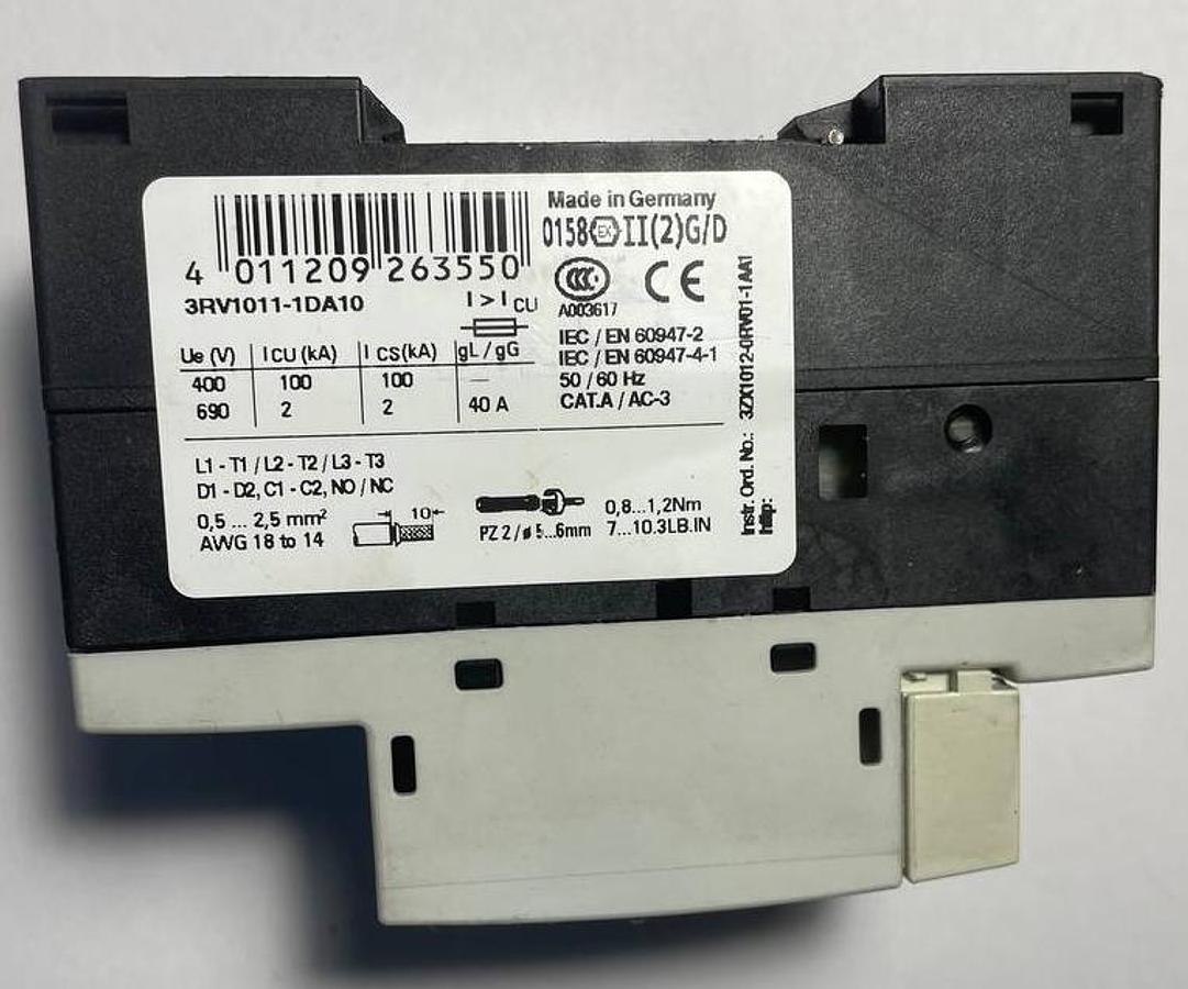 Used SIEMENS Siemens 3RV1011-1DA10 Circuit Breaker