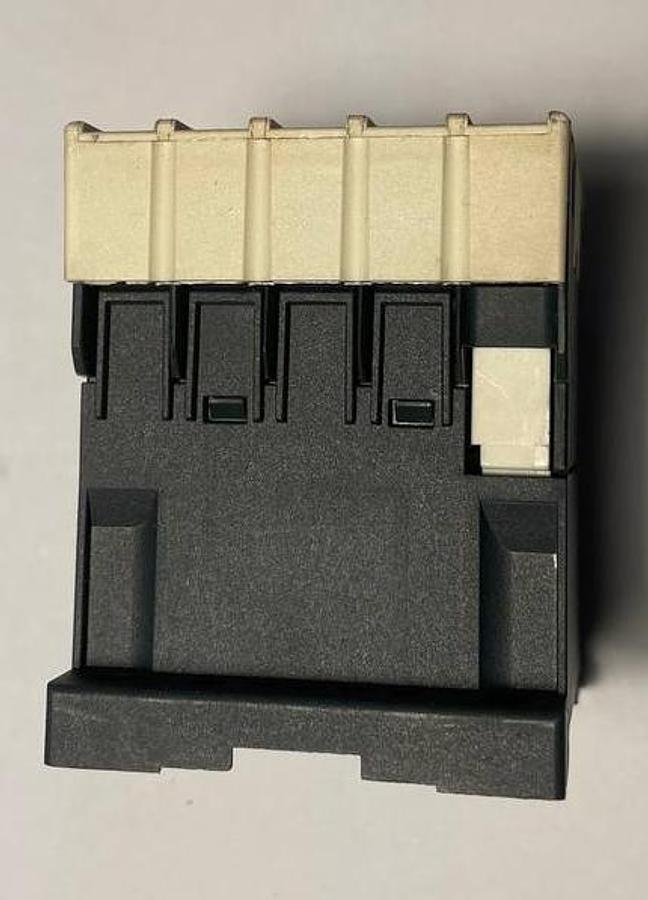 Used Schneider Electric A013250 Telemecanique Contactor 10A