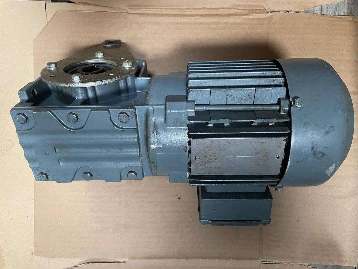 Used SEW-EURODRIVE Bruchsal 3 ∼ IEC34   WA20 DR63M2 90.1196252602.0001.07