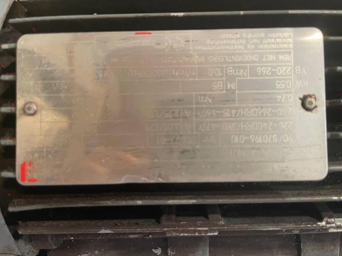 Used VECTOR AANDRIJFTECHNIEK B.V. 3 ∼ Mot  IEC34 R47 DT80N4