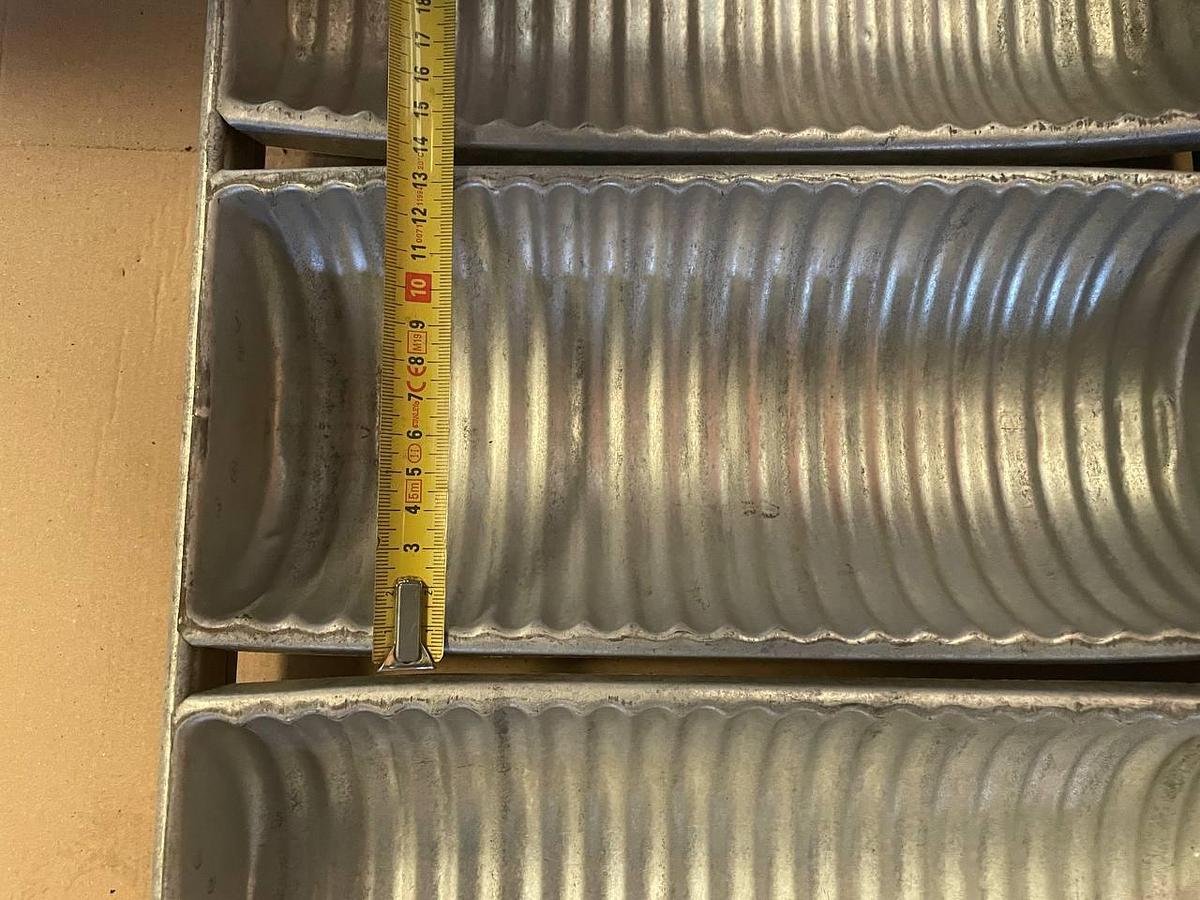 Used KAAK Bread baking pans