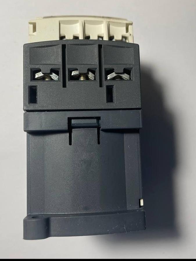 Used Schneider Electric A013250 Telemecanique Contactor 32A