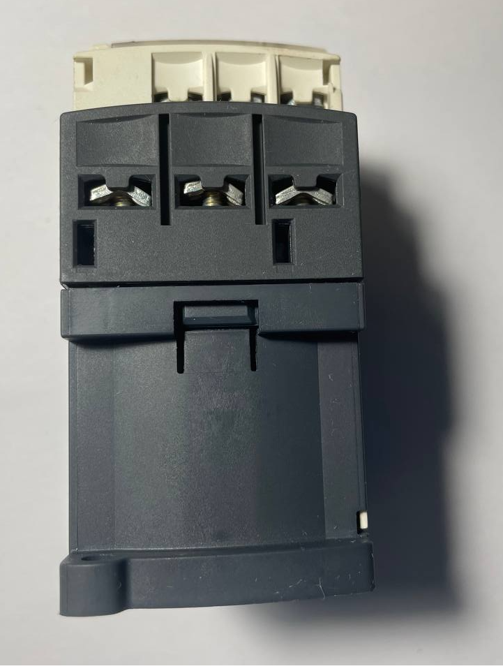 Used Schneider Electric A013250 Telemecanique Contactor 32A