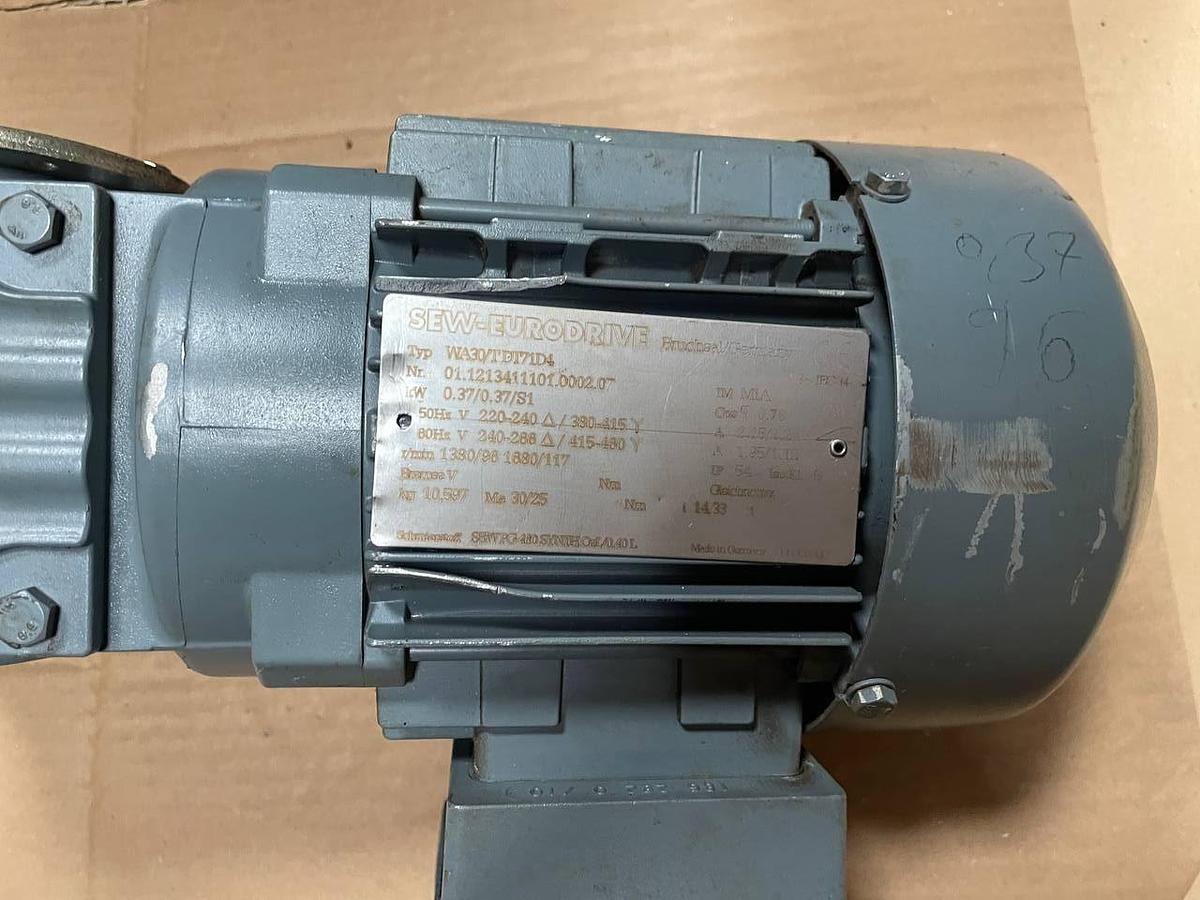 Used SEW-EURODRIVE Bruchsal 3 ∼ IEC34   WA307 DU71DA  01.1213411101.0004.07