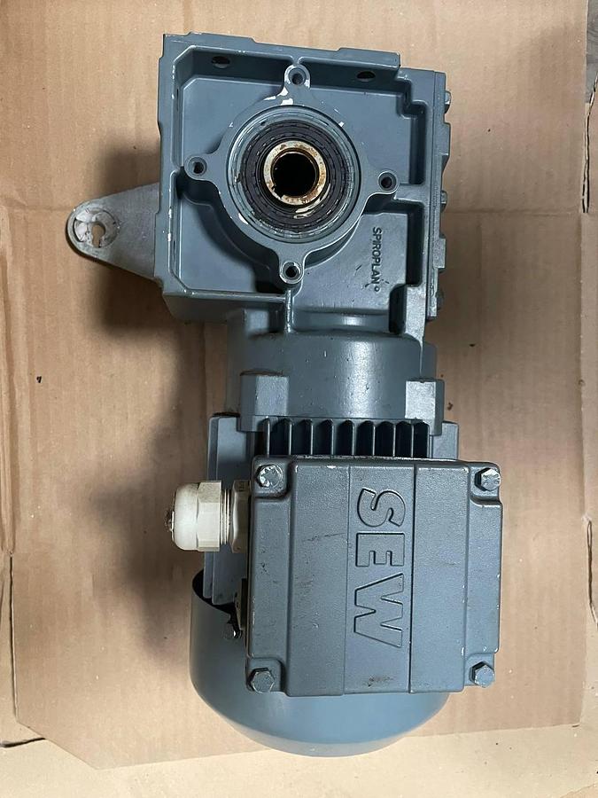 Used SEW-EURODRIVE Bruchsal 3 ∼ IEC34   WA307 DU71DA  01.1213411101.0004.07
