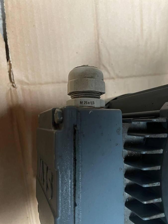 Used SEW-EURODRIVE Bruchsal 3 ∼ IEC34   WA307 DU71DA  01.1213411101.0004.07