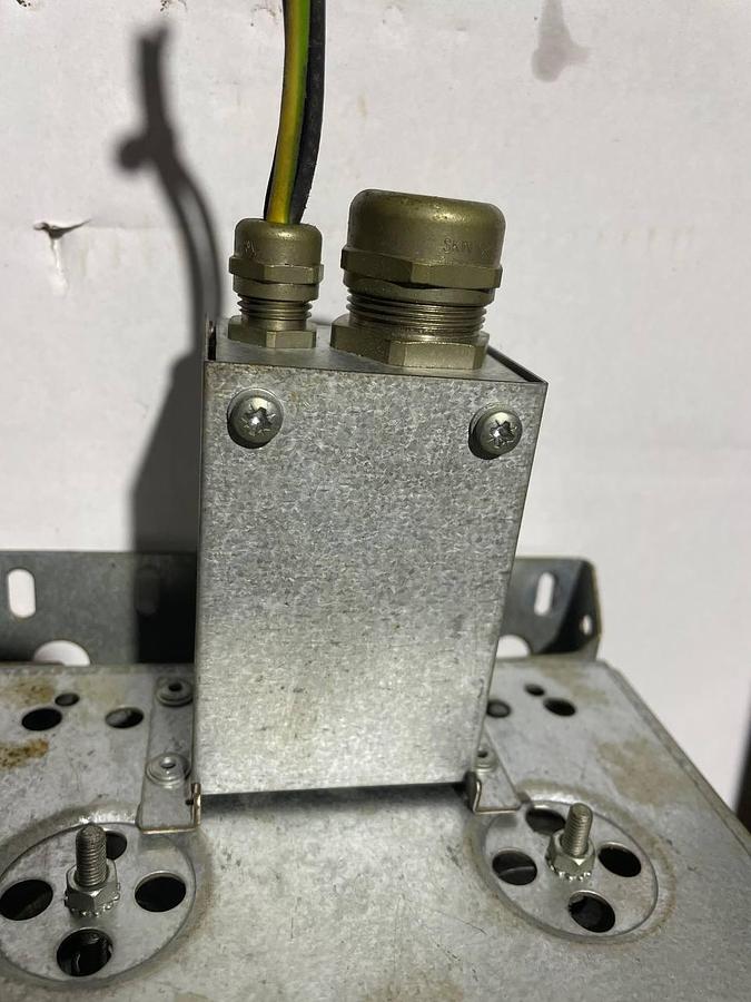 Used LENZE Lenze ERBD068R800W Brake Resistor