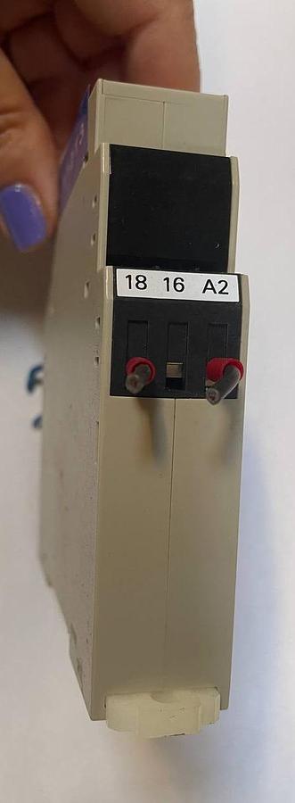 Used OMRON  H3DK-F Cyclic Time Relay