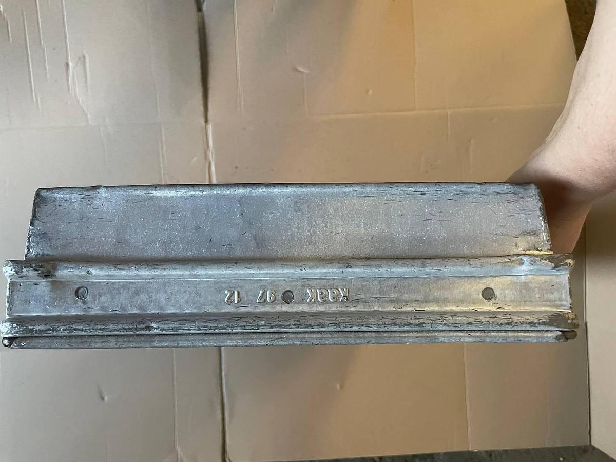 Used KAAK Bread baking pans