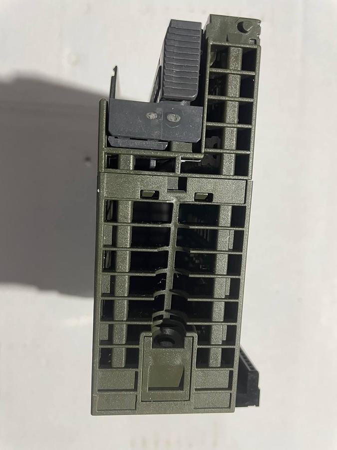 Used 2001 SIEMENS 6ES7 321-1BH02-0AA0 SIMATIC S7