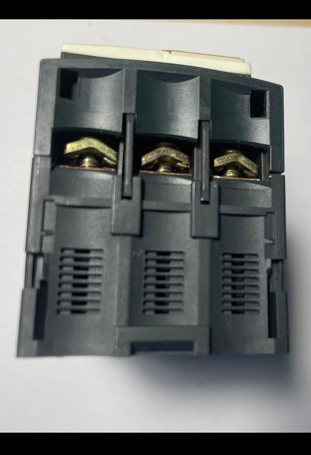 Used 2021 Schneider Electric TELEMECANIQUE GV2ME07 / 1.6 - 2.5А  CIRCUIT BREAKER