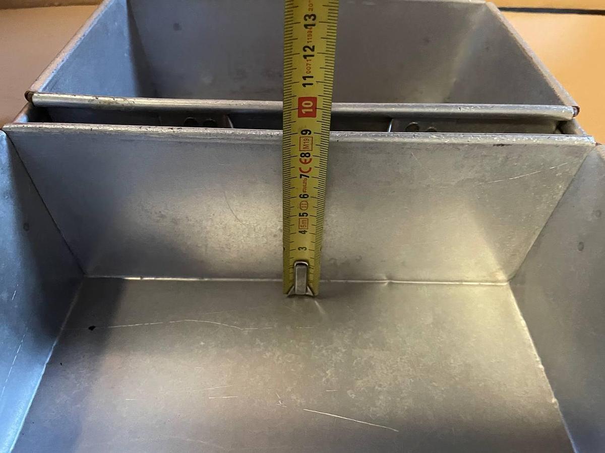 Used KAAK Bread baking pans