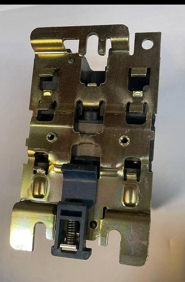 Used Schneider Electric Schneider 80A Contactor (230V Coil)