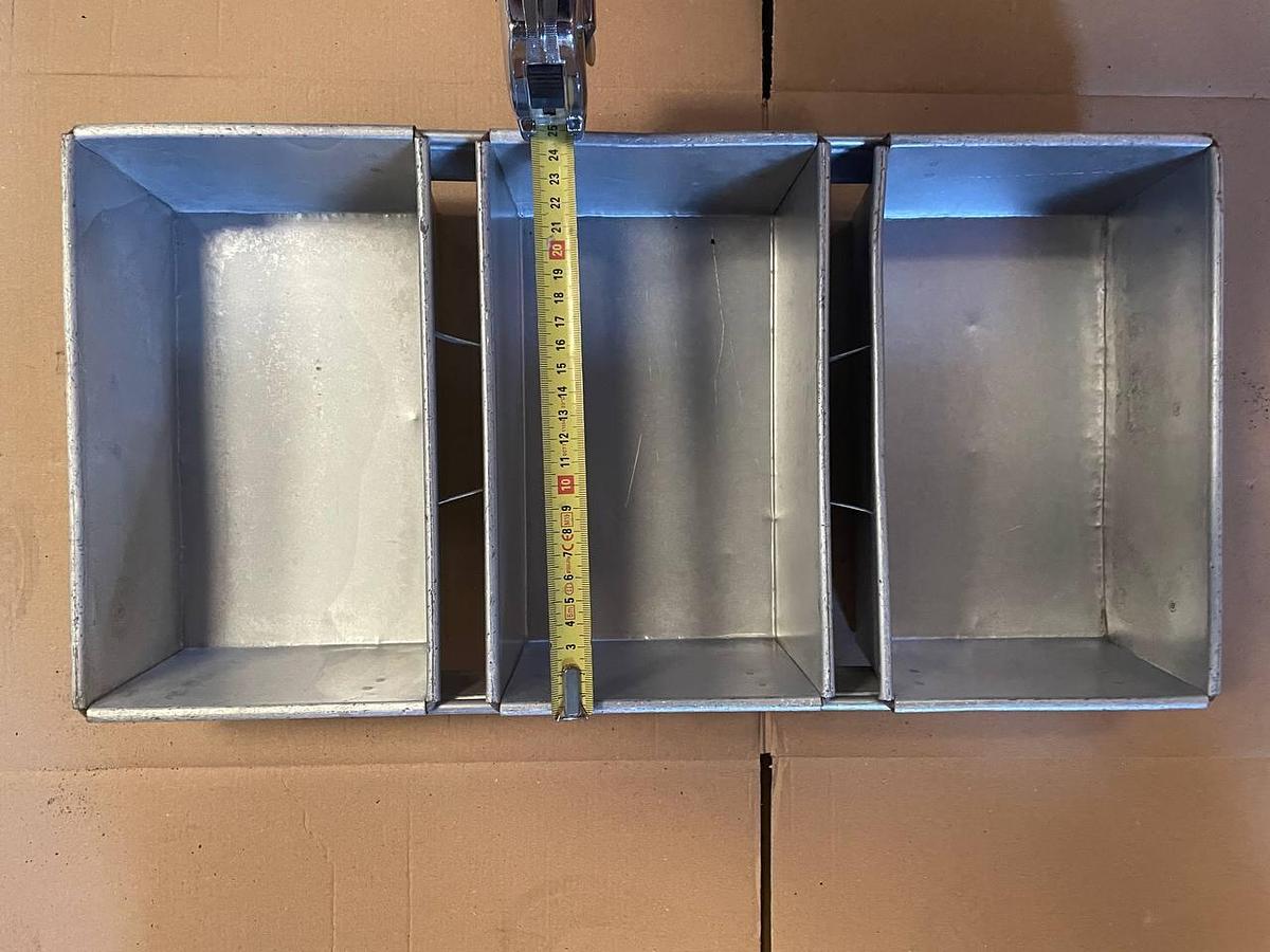 Used KAAK Bread baking pans