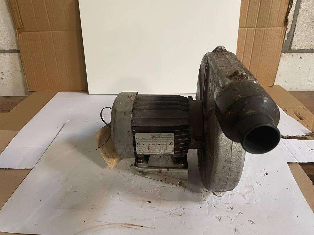 Used VEM motors Thurm GmdH 3∼Mot K21R 63 6 2 FDS K / 6026