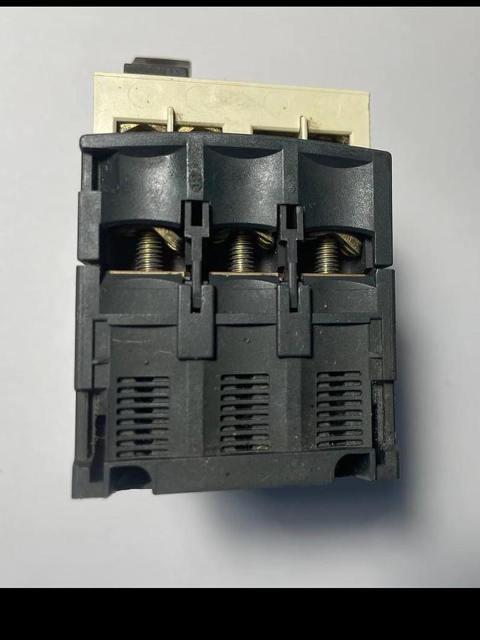 Used 2021 Schneider Electric TELEMECANIQUE GV2ME07 / 1.6 - 2.5А  CIRCUIT BREAKER