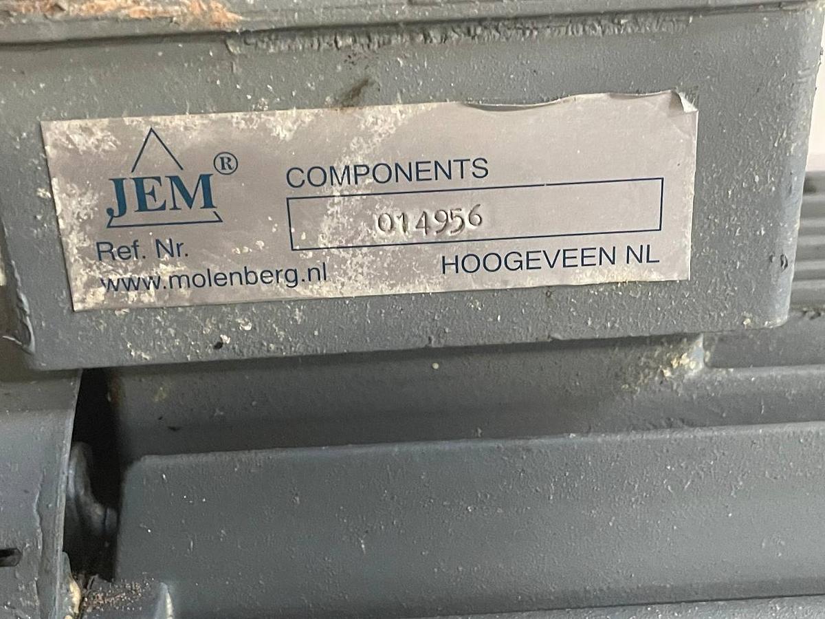 Used SEW-EURODRIVE  3∼ IEC60034 Inverter duty VPWM