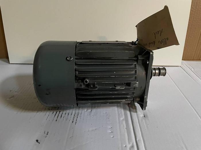 Used LENZE 32699 Extertal 3 ∼ Mot EN60034 GSS04-2M VAR 071C42