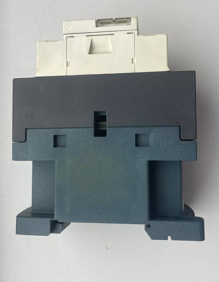 Used Telemecanique TeSys D LC1 D09 Contactor (230V AC)