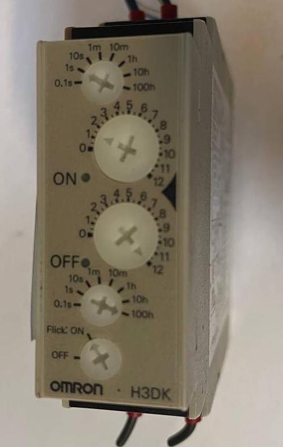Used OMRON  H3DK-F Cyclic Time Relay