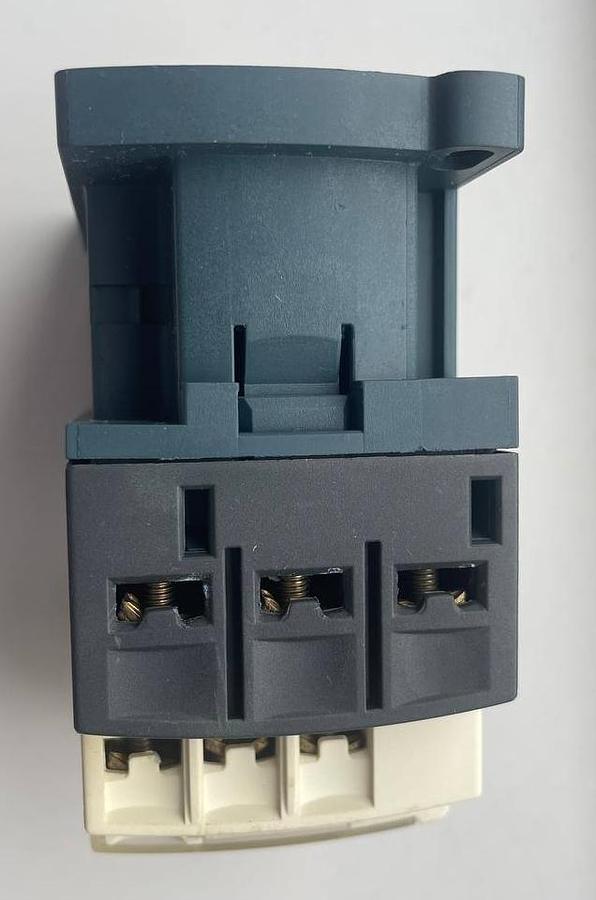 Used Telemecanique TeSys D LC1 D09 Contactor (230V AC)