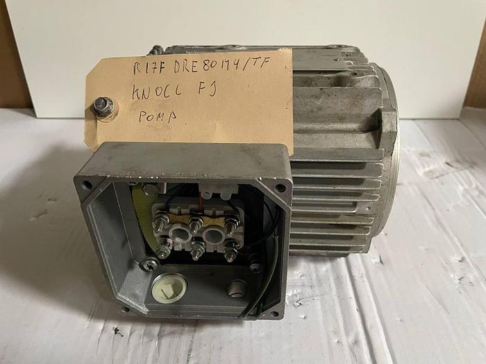 Used SEW-EURODRIVE Bruchsal 3 ∼ IEC 34   SA37 DT71D4 90.1196252601.0001.07