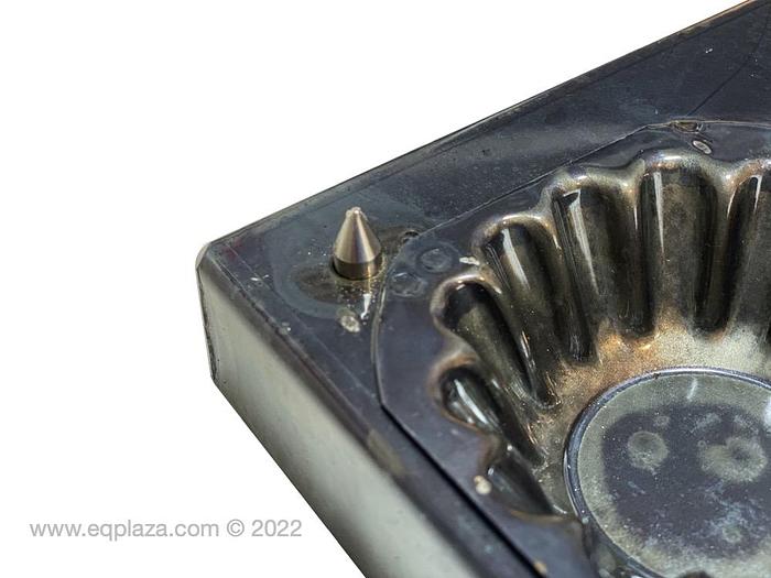 Baking tray with forms