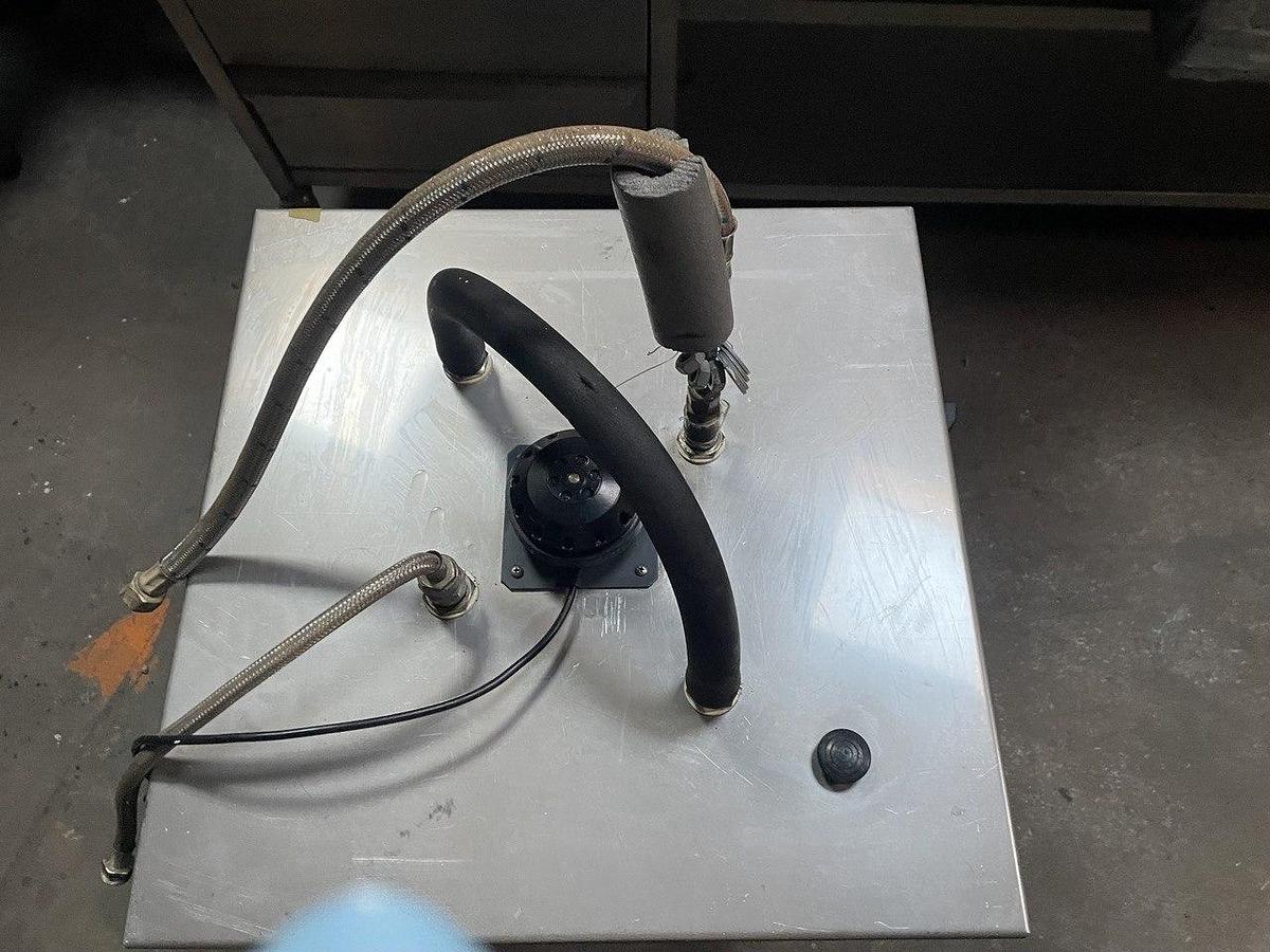 Used Willemse & van Engelen B.V. Machine for applying of gel