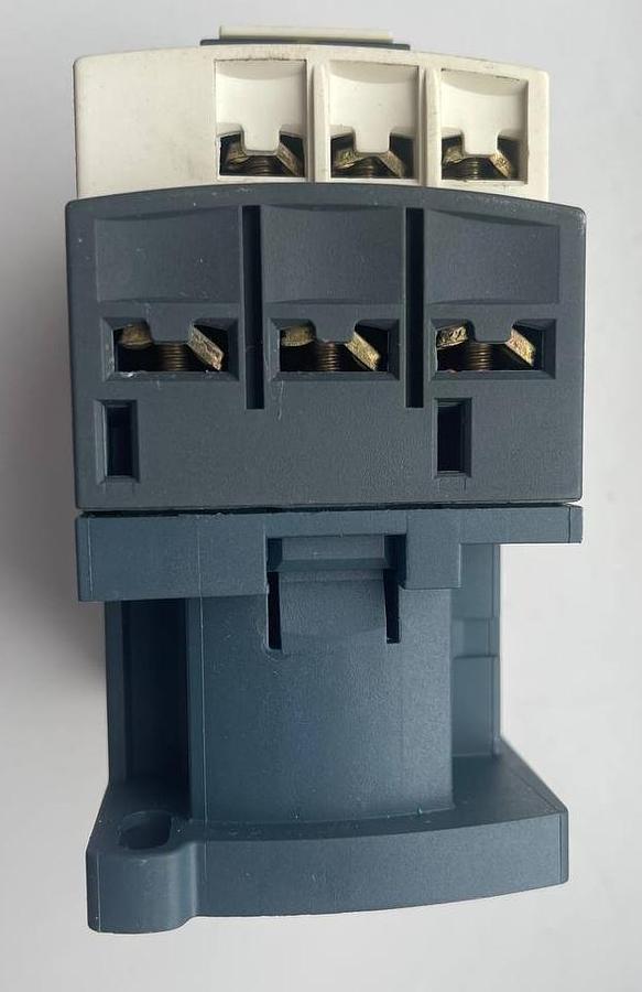 Used Telemecanique TeSys D LC1 D18 Contactor (Schneider Electric)