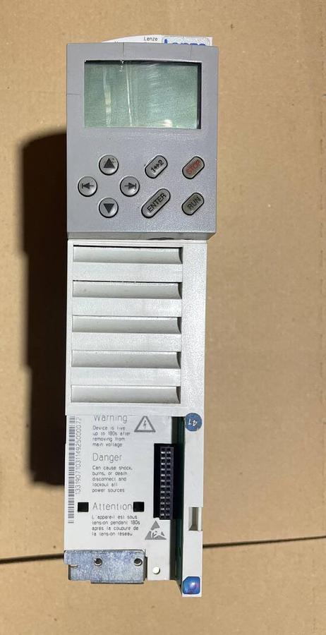 Used LENZE frequency controller E82EV222_4C