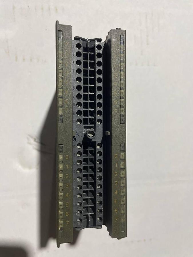 Used 2001 SIEMENS 6ES7 321-1BL00-0AA0 SIMATIC S7