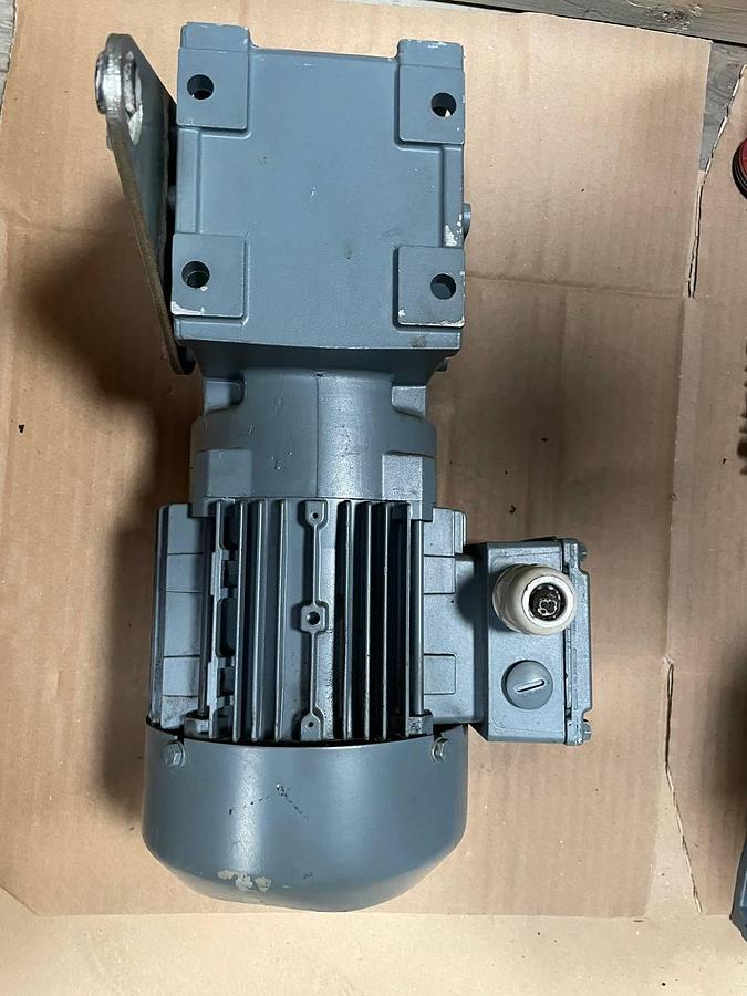 Used SEW-EURODRIVE Bruchsal 3 ∼ IEC34   WA307 DU71DA  01.1213411101.0004.07