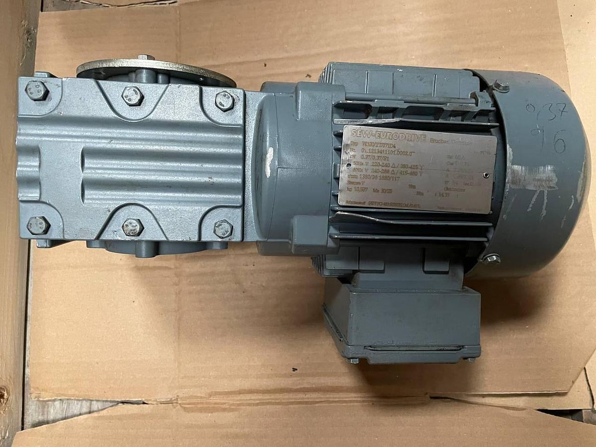 Used SEW-EURODRIVE Bruchsal 3 ∼ IEC34   WA307 DU71DA  01.1213411101.0004.07