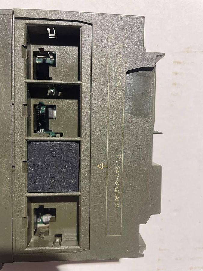 Used 2001 SIEMENS 6ES7 321-1BH02-0AA0 SIMATIC S7