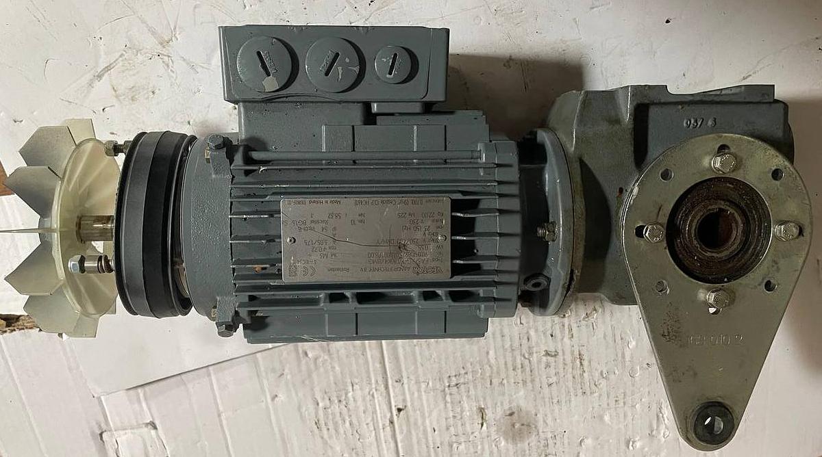 Used VECTOR AANDRIJFTECHNIEK B.V. 3 ∼ Mot  IEC34 DFT80K4